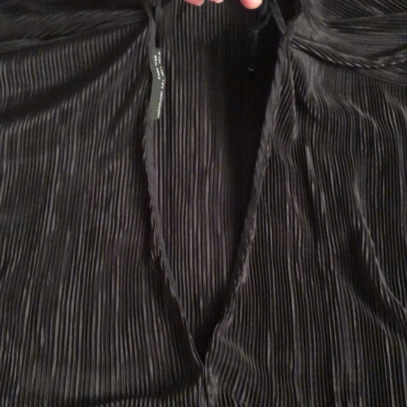 Zara size large sexy black top with a low V cut open back raglan long sleeve - Picture 10 of 13